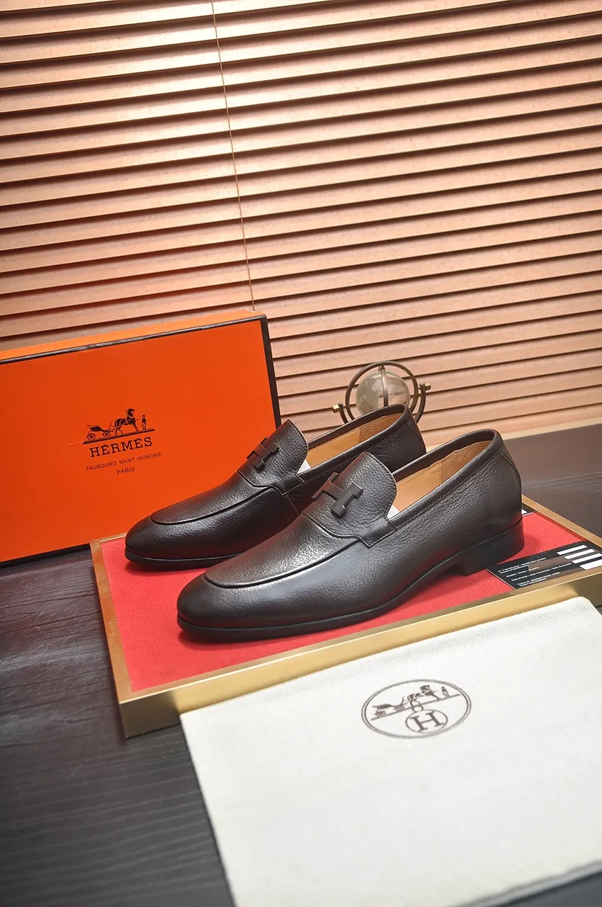 Men's shoes 💰500💶[HERMES] (cowhide lining)🍀Italian top luxury🍀He does not pursue novel styles and gorgeous colors, but attracts the favor of successful men with his flawless, elegant and classic style! This very, very comfortable, simple and stable style makes it easy to match any style! The pattern is absolutely 1:1 refined from the original case, and we strive for excellence in materials, imported cowhide + cowhide lining💪💪💪extraordinary texture👍! .Black brown code number: 38 to 45 (45 customized)